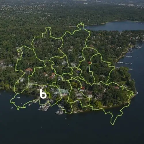 Für eine Kronensicherung in Berlin muss man nicht lange suchen, an jeder Ecke findet man einen Baumdienst der das erledigt! Aber läuft auch alles sauber ab? Bei Hinter sind Sie hier immer sicher.